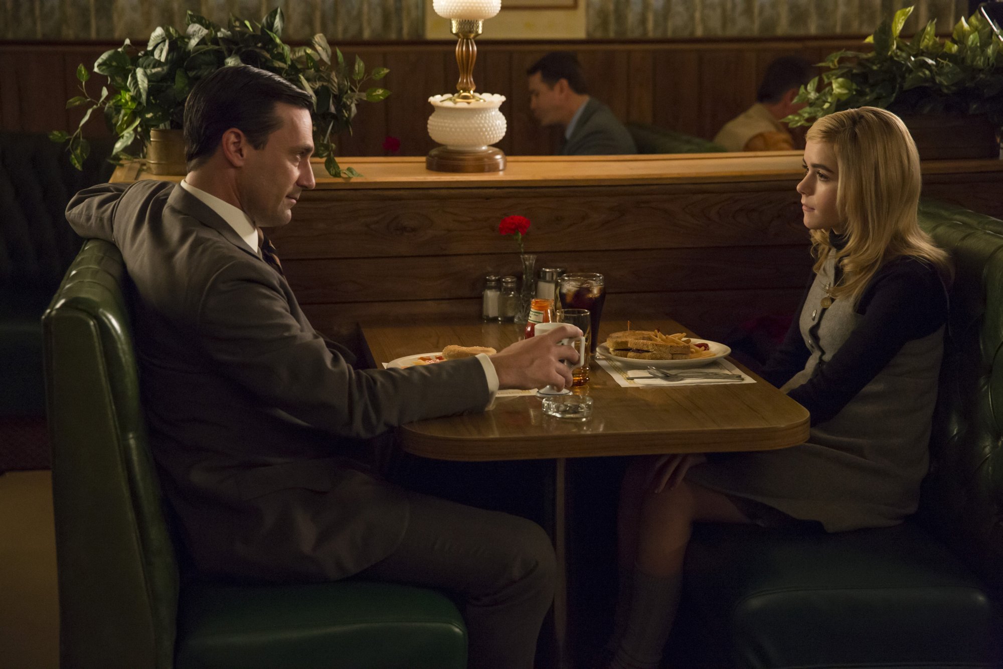 Mad Men 07x02 - A Day's Work 03